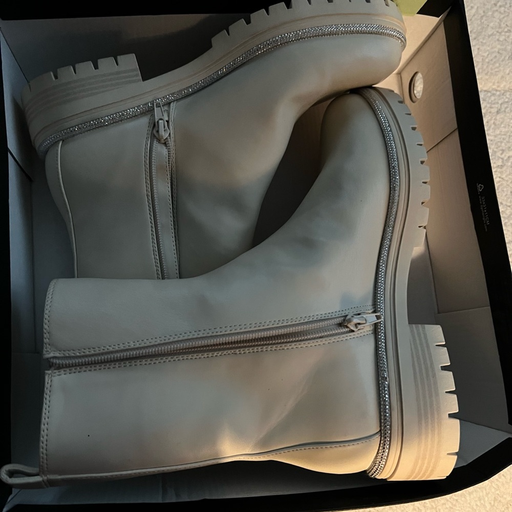 INC Boot